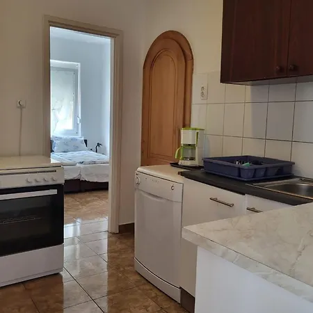 Apartment Mit Pool, Wlan Direkt Am *