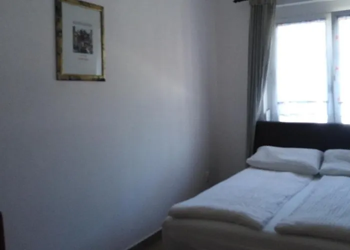 Mit Pool, Wlan Direkt Am 60qm Balatonmariafurdo
